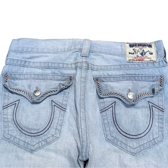 True Religion Straight Fit Light Blue Faded Men’s Denim Jeans - Picture 5 of 8